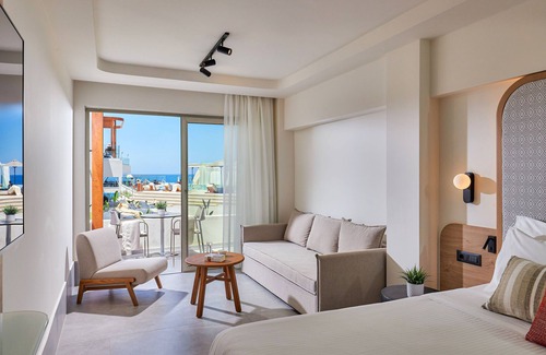 Sissi Hotel | Enorme Santanna Island