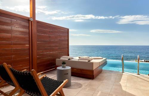 Sissi Hotel | Enorme Santanna Island