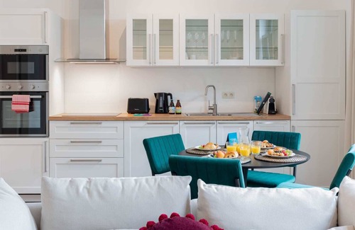 Quartier des Libertes - Vrijheidswijk Apartment | Enseignement II - Two Bedroom Apartment, Sleeps 4