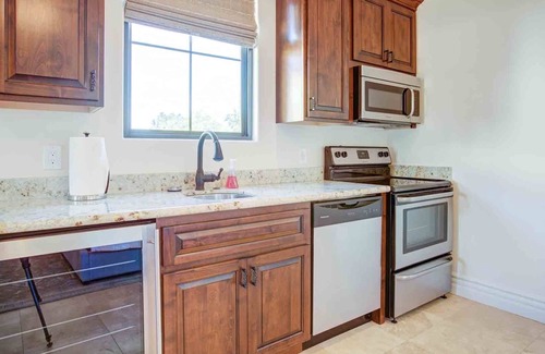 Paradise Valley House | Entertainer’s Paradise -7BR Estate w/Pool, Splash Pad, Casita & Rooftop Firepit