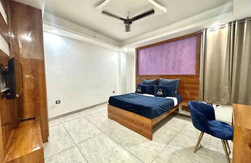 Gurugram Apartment | entire 4bhk flat wid swimming pool on NH8 Rajiv chowk gurgaon