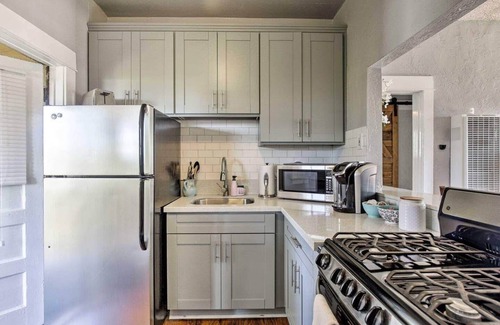 Bankers Hill Apartment | Entire Apt Building (4 Apts) Sleeps 20 I Little Italy