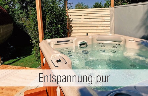 Waldkirchen House | Entire cabin close to the lake with private whirlpool, sauna and fireplace. Fenced. Hütte41