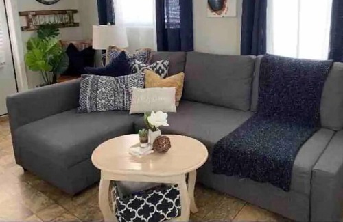 Kissimmee Cottage | Entire Cottage close to Disney, Universal, Airport