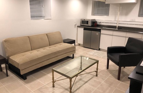 West Bronx House | 🏠❤️ Entire Cozy Studio in a Private House ❤️ 🗽