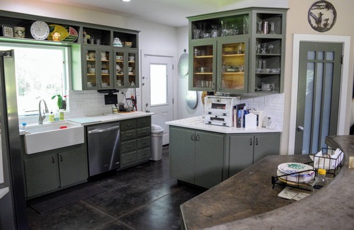 Jeddo House | Entire Davis Ranch Retreat! 6 in 1! Sleeps up to 14!