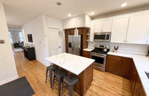 Ranch Triangle House | Entire Home in Lincoln Park - Amazing Game Room - Perfect Location