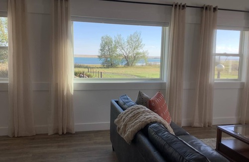 Valier House | Entire home in Valier, Montana