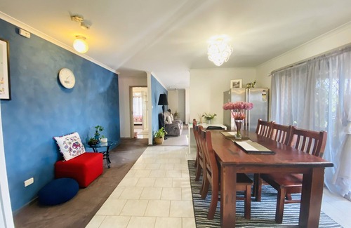 Werribee House | Entire Home In Werribee On the Best Possible Location.
