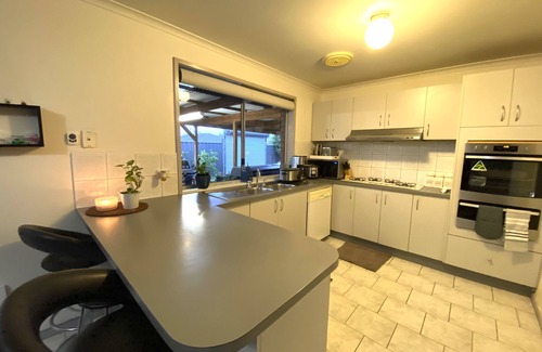 Werribee House | Entire Home In Werribee On the Best Possible Location.