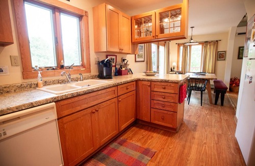 Bayfield House | Entire Home located in historical district