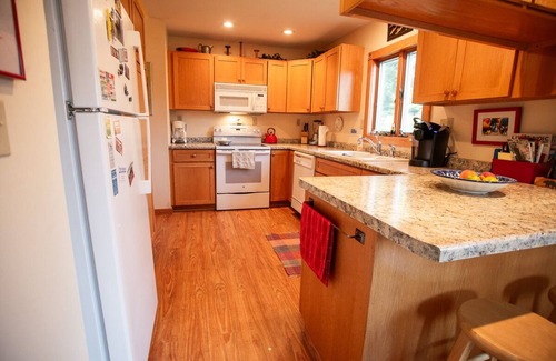 Bayfield House | Entire Home located in historical district