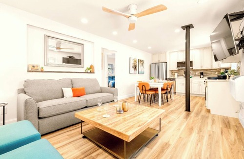 Treasure Island Hotel | 🏨 Entire Hotel Takeover! Events, Parties, Heated Pool. Groups up to 46 guests!