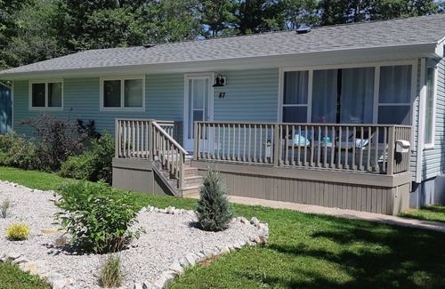 Bridgewater House | Entire house, Bridgewater. 2 Bedrooms, sleeps 4, 1.5 baths