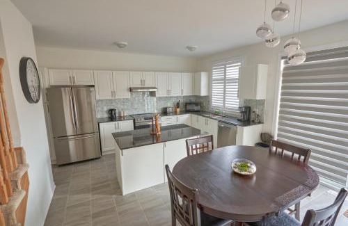 Carrying Place House | Entire house for your getaway!