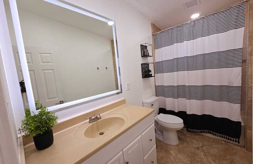 Yuma House | Entire house in central Yuma Az 4 bedroom with AC, WiFi. Enjoy relaxation