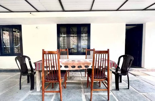 Devikolam House | Entire Lakefront Bungalow Exclusively For You