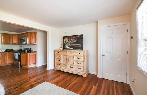 Bridgeport Apartment | Entire lovely & private first floor unit