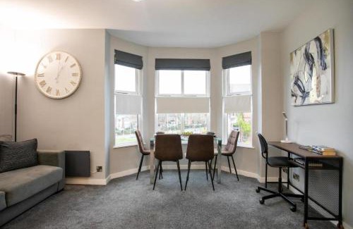 Welford Apartment | Entire Luxurious 2 Bedroom Flat