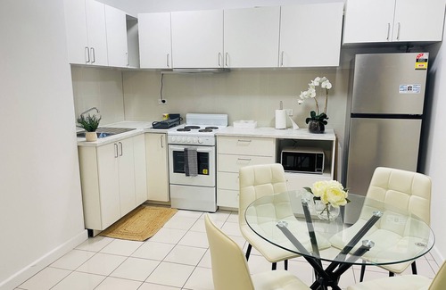 Norwood Apartment | Entire One Bed Room Unit in Norwood, Adelaide. 8 Min drive to the City Centre