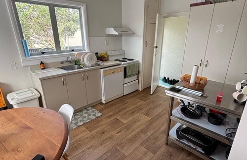 Palmerston North House | Entire Property 5 minutes to CitynPerfect for Staff, Families and Groups.n