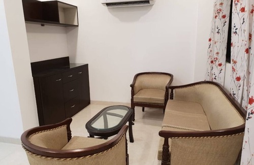 Delhi Apartment | Entire world-class apartment near metro station