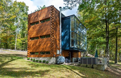 Town of Marbletown House | Epic architectural masterpiece views & hot tub