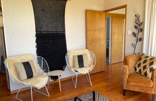 Taipa House | Epic Beachfront Bure - Taipa