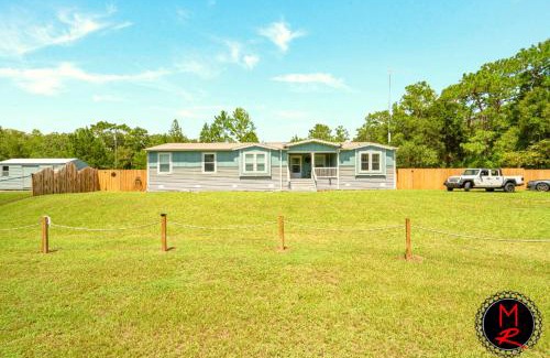 Brooksville Apartment | Epic Outdoor Adventure Await Your Group! Sleep 34