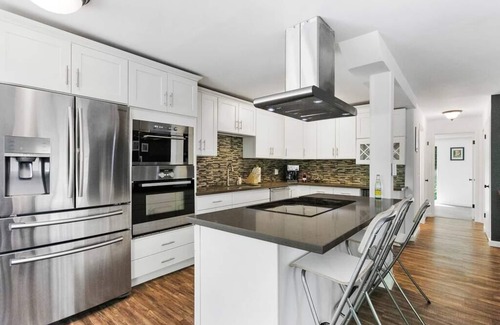 North Beacon Hill Condo | Epicurean remodel in central location