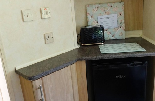 Mablethorpe Cabin | Equestrian Retreat - Sleeps 6 & Bbq