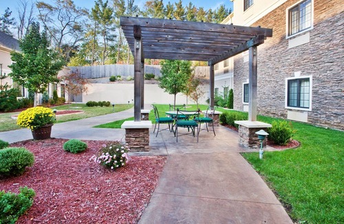 Kalamazoo Condo | Equipped Suite | Business Center + Indoor Pool