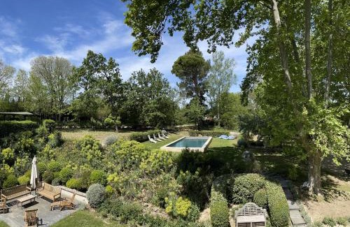 Noves Bed & Breakfast | Ermitage Notre Dame de Vacquieres
