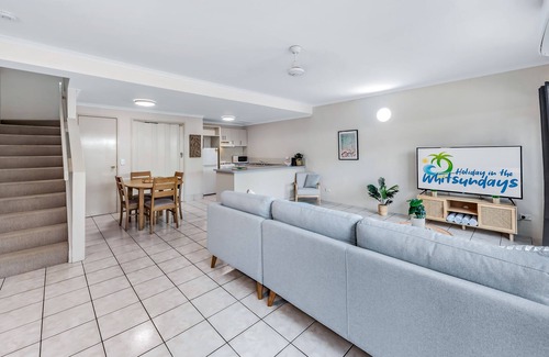 Jubilee Pocket Apartment | Erromango escape wifi pool