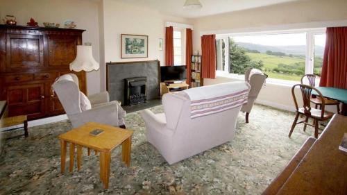 Conwy House | Eryl cottage in Rowen