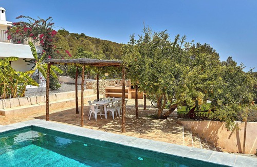 Sant Josep de sa Talaia Cottage | Villa Can Sunyer, rustic house in Ibiza