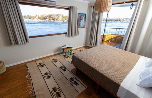 Aswan Boat Rental | Escaleeh Dahabiya Tranquil sailing