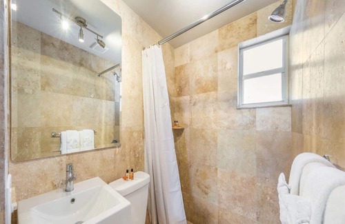 Islamorada Hotel | Escape in this 2 Sun-Kissed Studios w/Gulf views! Perfect place for relaxation!