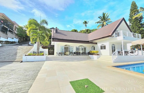 Tagaytay House | Escape, Relax & Unwind in this beautiful staycation resort.
