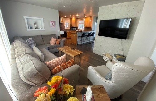 Moses Lake House | Escape The Hustle & Bustle And Enjoy Lake Living For A Weekend Or Stay A Week