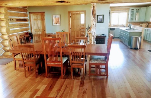 Mancos Cabin | Escape to a 5-star Lodge at the top of a mountain in SW Colorado