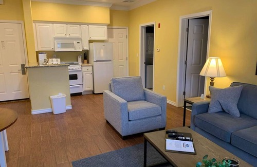 Branson Hotel | Escape to Branson | Pools, Sauna, Game Room & Just Minutes from Branson Strip