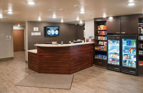 St. George House | Escape to Comfort: Room with Kitchen Near Local Attractions, Pet-Friendly