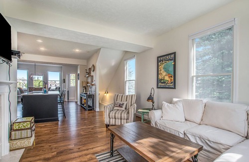 Manistee Condo | Escape to life on the lake!