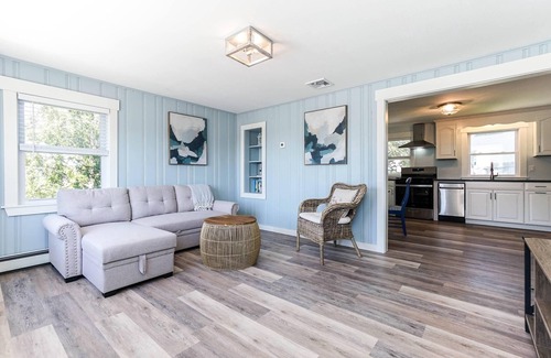 Buzzards Bay House | Escape to Onset - Updated cottage close to beaches and boating