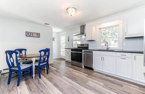 Buzzards Bay House | Escape to Onset - Updated cottage close to beaches and boating