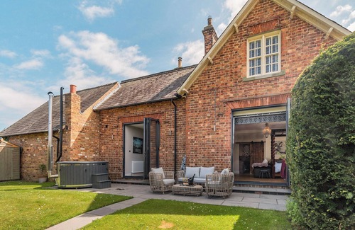 Ganton Cottage | Escape to our luxury cottage in Ganton, near Scarborough.