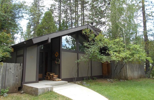 Graeagle House | Escape to our mountain home in beautiful Graeagle Meadows, Graeagle California.