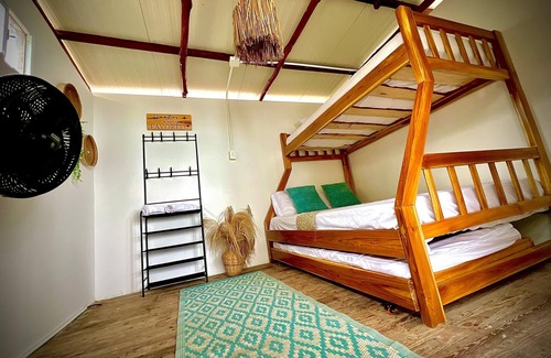 Bocachica Bed & Breakfast | Escape to Paradise! Ocean front room at Shekina Club House - Baru