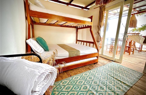 Bocachica Bed & Breakfast | Escape to Paradise! Ocean front room at Shekina Club House - Baru